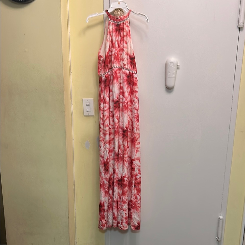 Elegant Red and White Tie-Dye Maxi Dress